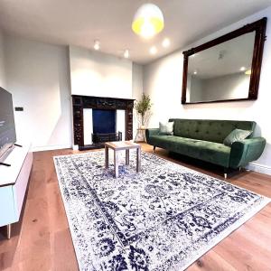 Gorgeous 3BR house in Muswell Hill with Free Parking