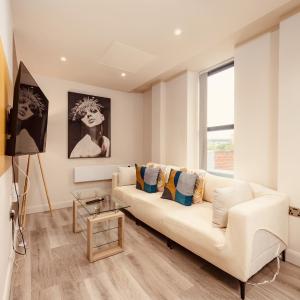 Central Leeds Penthouse 2BR Duplex&Free Parking