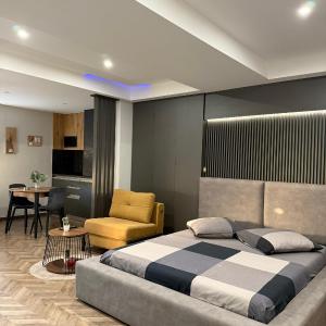 21 Dream Apartments