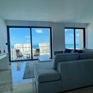Top floor, amazing sea view in Puerto Cancun