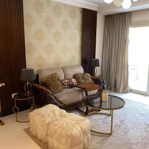 Elegant ground flat in Compound