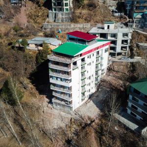 Kamboh La Cloud Hotel and Apartments