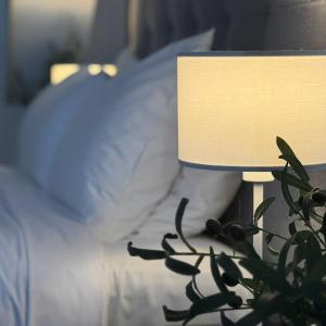 Azeroth - Comfy & Artistic studio in Newmarket