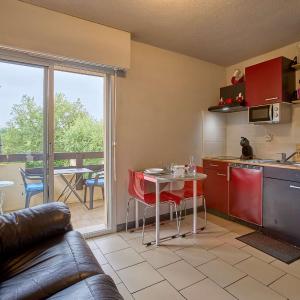 Appartement T1 bis lumineux avec terrasse et parking, Wi-Fi gratuit - FR-1-841-36