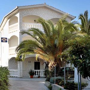 Apartment Rogoznica 2