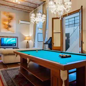 Great house w/ private terrace BBQ & Jacuzzi