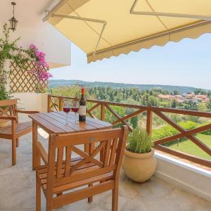 Elani Private Retreat - Villa Anna Garden Escape