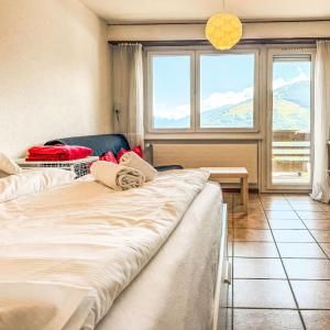 Apartment Valaisia 35A by Interhome