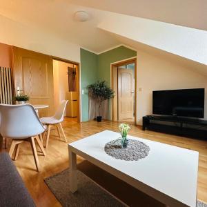 Gemütliche Dachgeschosswohnung -Waldstraßenviertel Leipzig