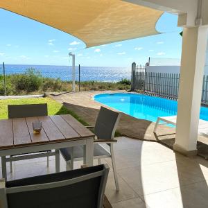 Solara West - Private Pool and Seafront