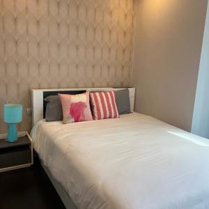 Spacious 1BR Apt with Great Location Near Nimman #A303