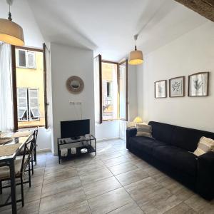 ApartHotel Riviera - Barillerie 12 - Vieille Ville 1mn plage - Appartement 2 pieces AC