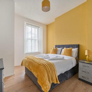 Stylish and central city apartment