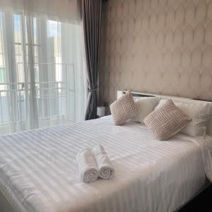 Convenient 2BR Apartment Near Nimman #A703