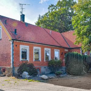 Nice Apartment In Simrishamn With Wifi