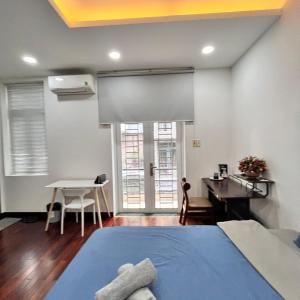 Big Promo! Spacious Balcony Retreat in Thao Dien R01