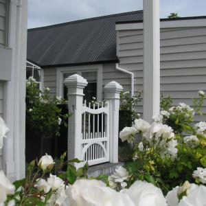 Historic Colenso Cottage