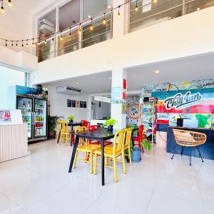 Chill Inn Chaweng Hostel and Cafe