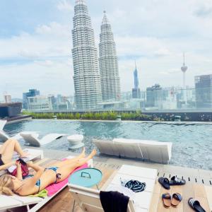 STAR Luxury Sutes KLCC HomeStay
