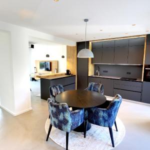 NEW! Calm City Design-House, U-Bahn, Terrace, Office