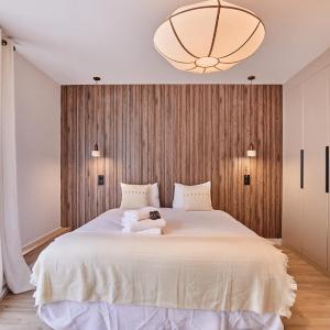 Superb Parisian Suite-Pere Lachaise