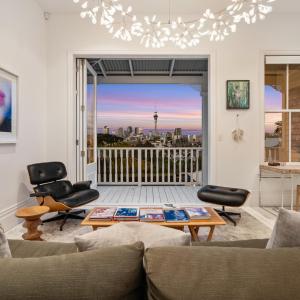 Ponsonby Oasis I 3BR Carpark