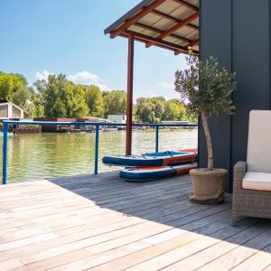 Captains Danube Houseboat - Bratislava