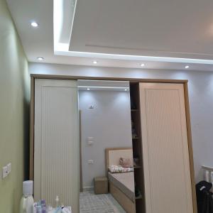 Fully furnished room with sharing apartment facilities