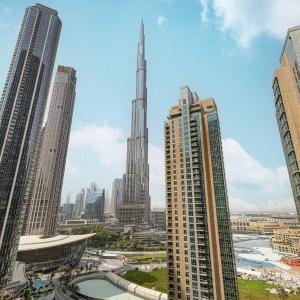 Act 1 Act 2 Towers, Luxury 4BR, Full Burj Khalifa View Balcony, Pool, Gym
