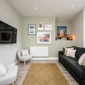 2 Apartments in 1 - Lennon & Attico Sleeps 11