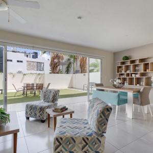 Deluxe fully furnished 2bd