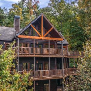 Cabin with Hot Tub Theater & Views - Sleeps 22