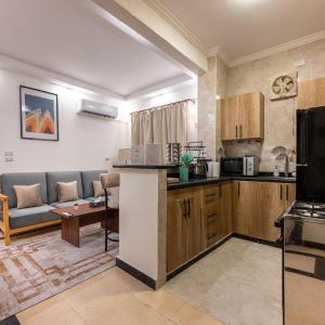 G-1811 Two-Bedroom By Crescent Residence - Central