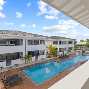 Tropical Escape - CBW366 - 8