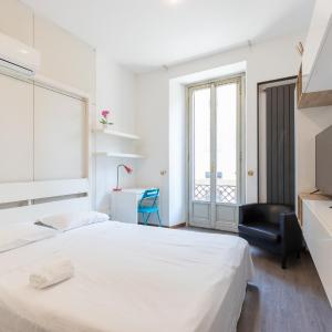 Corso Venezia Suite with double bathroom and balcony