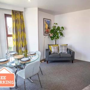 2 Bed Didsbury Flat Sleeps 6 Free Parking