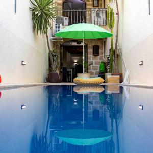 Casa Naxxar 4 Floor Townhouse and Private Pool