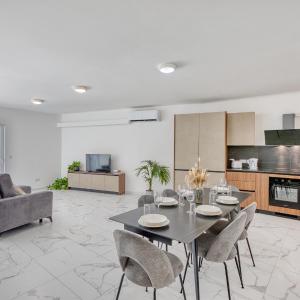 New! Sant Anna Residences, Apt 6 by SF Homes