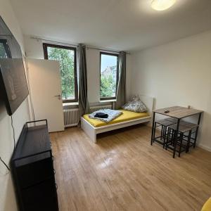 Studio 2