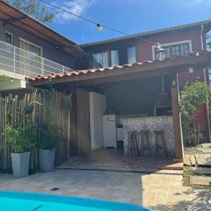 Casa em Ilhabela com piscina