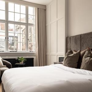 Moment Blythswood St