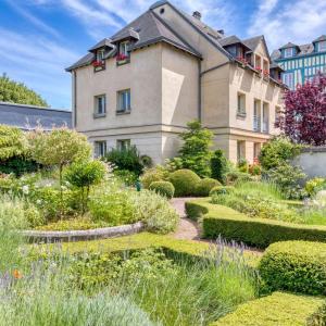 Rafael F2 Bourgeois avec Jardin