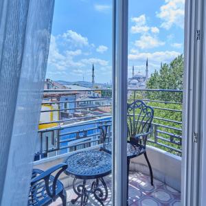 Four-G Hotel Premium