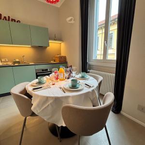 ITALIANSTAYRENTALS Apartment Solferino 37