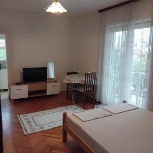 Apartments Maki 1