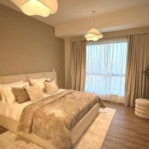 Amwaj Canal View Retreat 2BR Near Beach & Marina