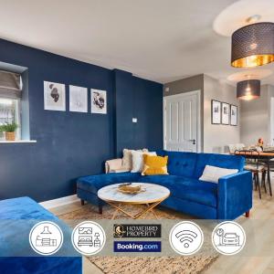 Newly Renovated 4BDR Cottage House By Homebird Property Management Short Lets & Serviced Accommodation Leeds With Private Parking & Netflix