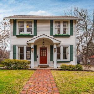 Gorgeous Historic Downtown Mckinney House