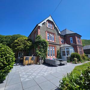Y Garth, Sleeps 12