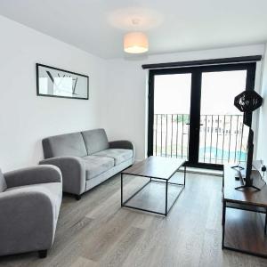 Modern & Convenient 2 Bedroom Liverpool Apartment
